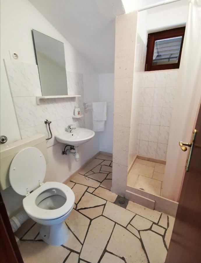 Apartments Plazibat Škrip エクステリア 写真
